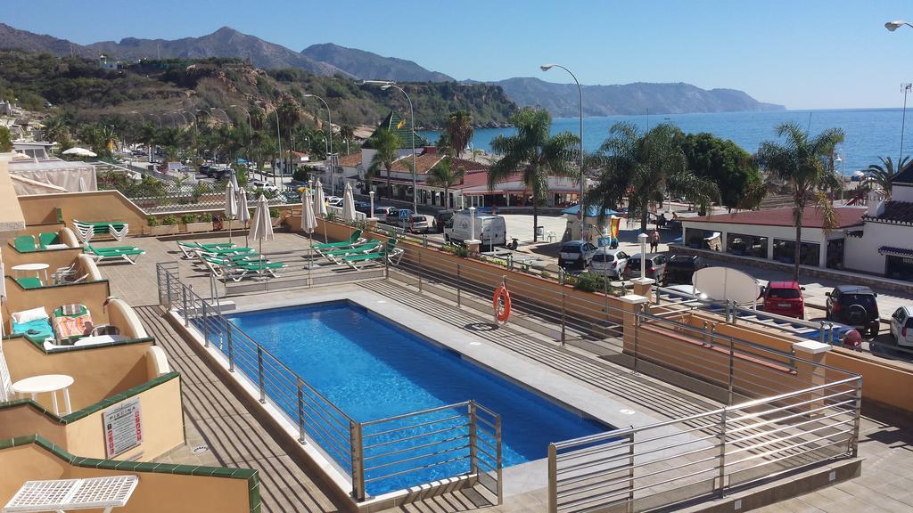 Apartamentos Nerja Bahia Екстер'єр фото