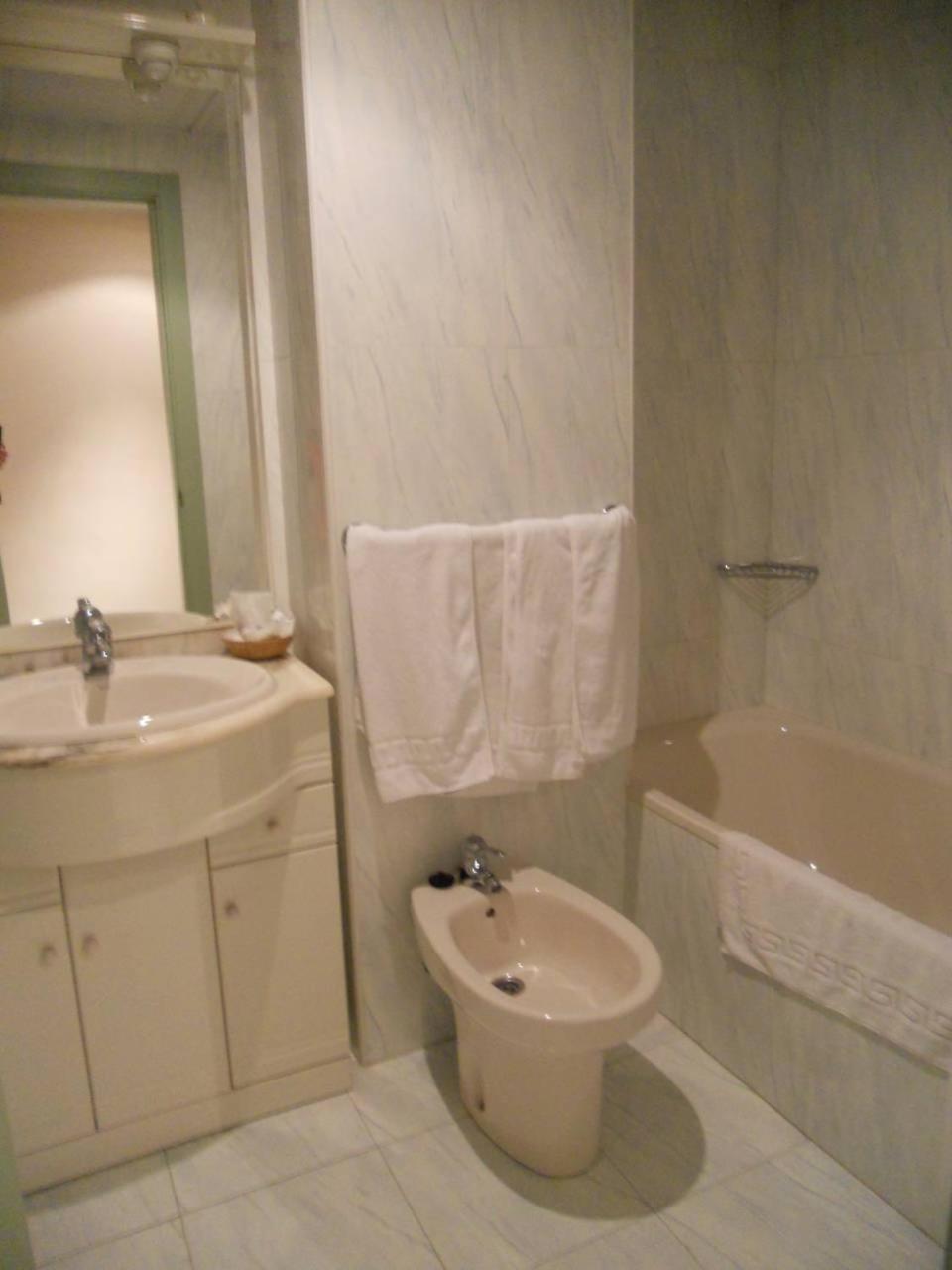 Apartamentos Nerja Bahia Екстер'єр фото