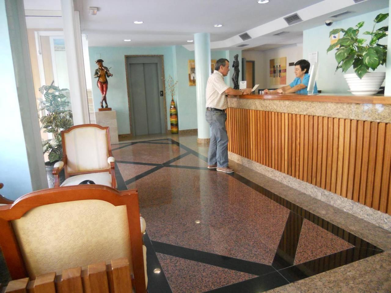 Apartamentos Nerja Bahia Екстер'єр фото
